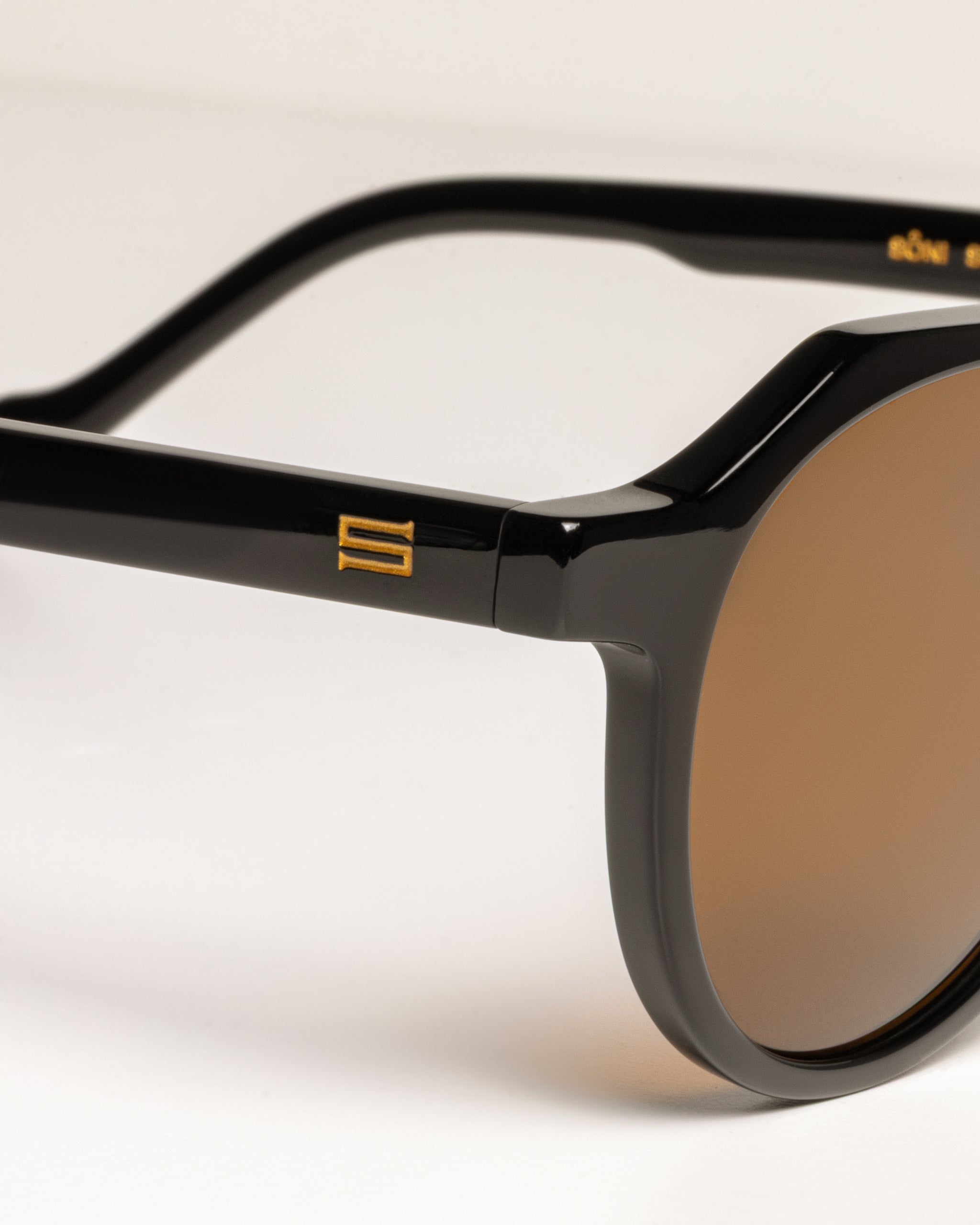 Noir marron